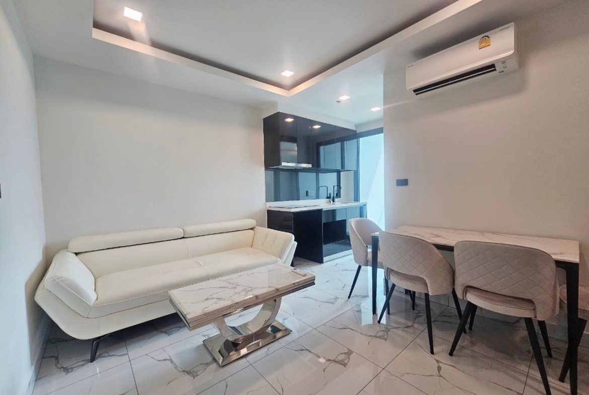 Arcadia Millennium Tower 2br 43