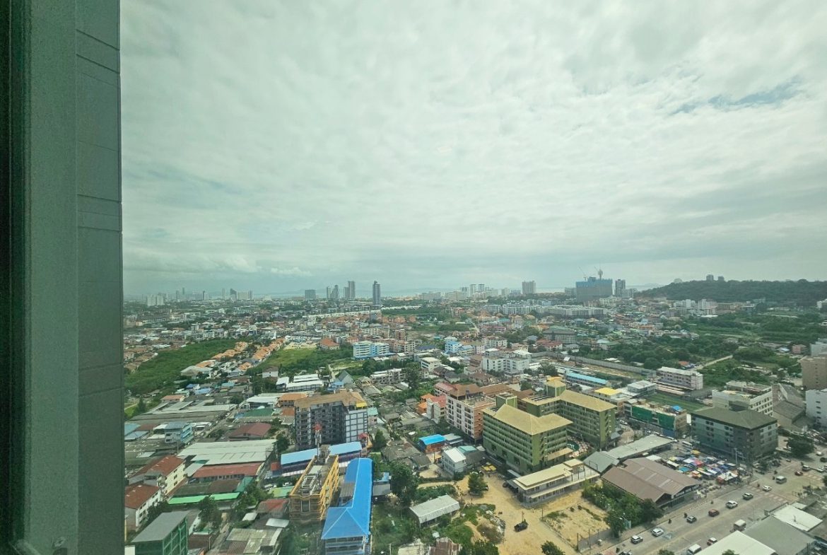 Arcadia Millennium Tower 2br 43