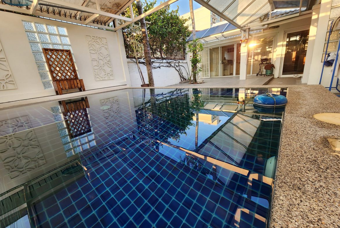 Suksabai Villa 5br 304sqm 1